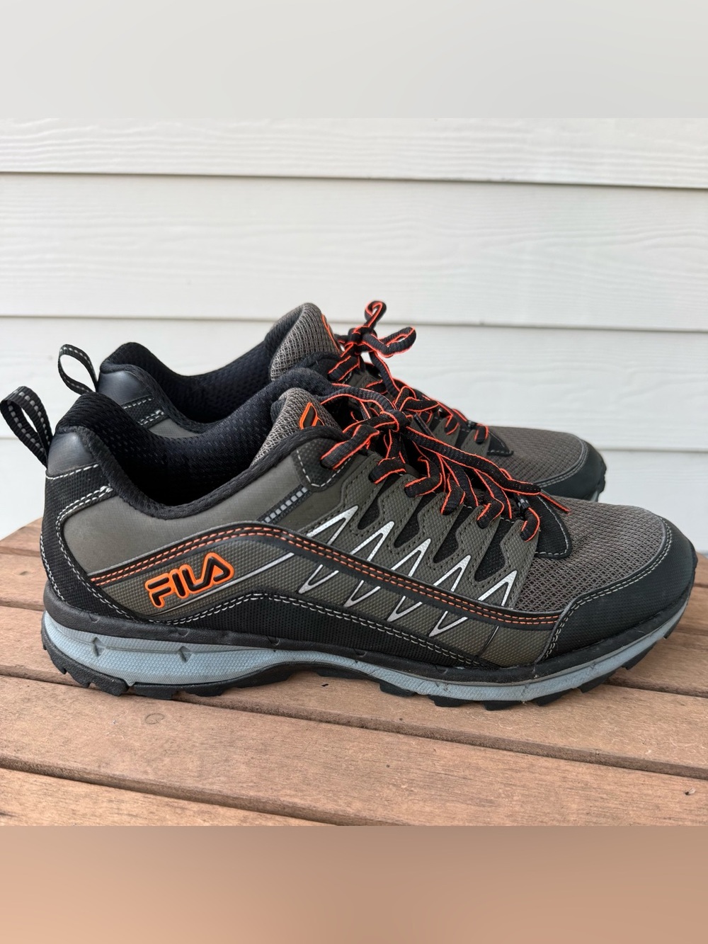 Fila Mens 10.5 Trail Running Shoes Olive Green Black Orange Hiking Sneakers